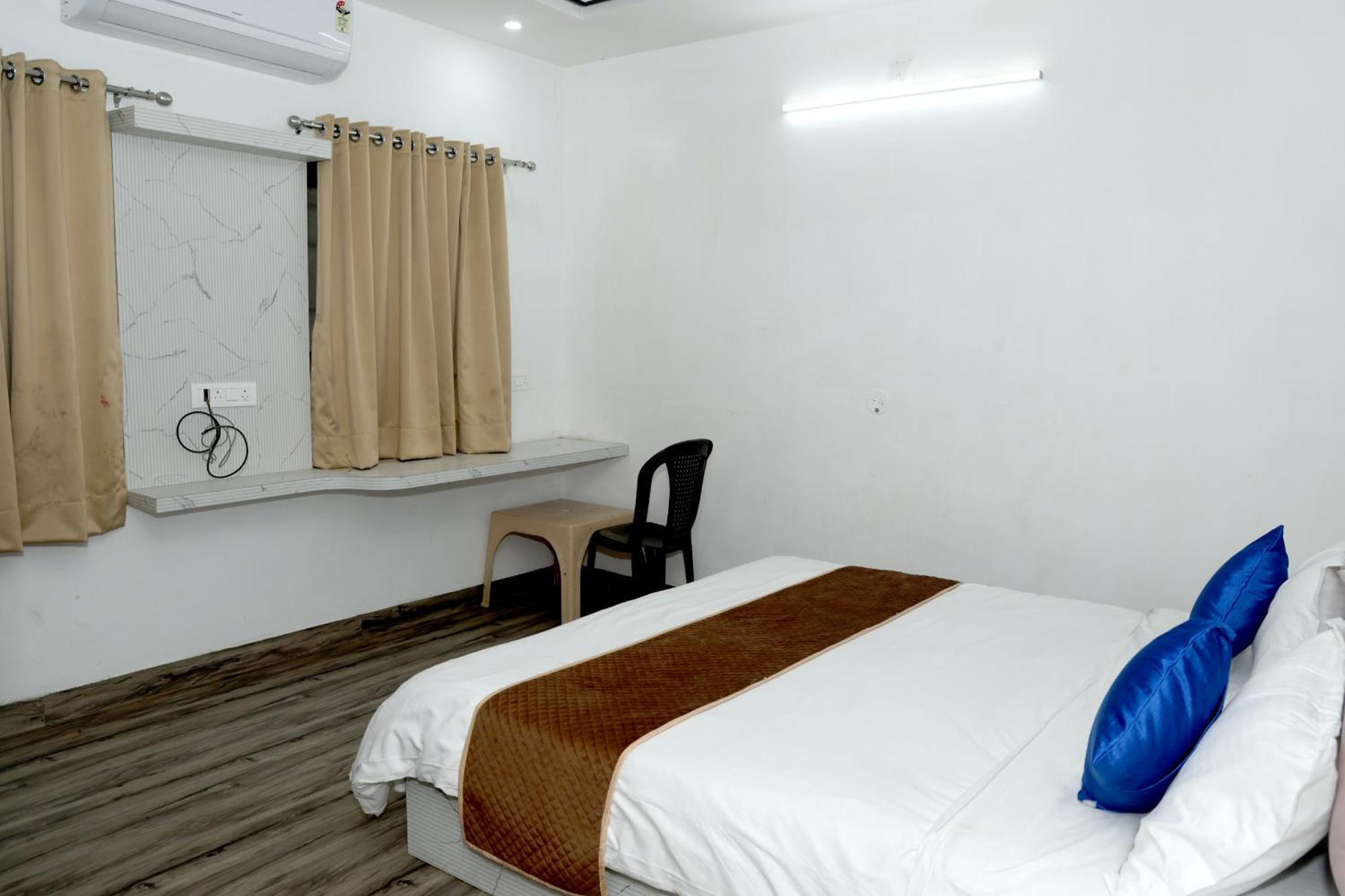 Devdarshan Hotel & Restaurant Udaipur Eksteriør billede