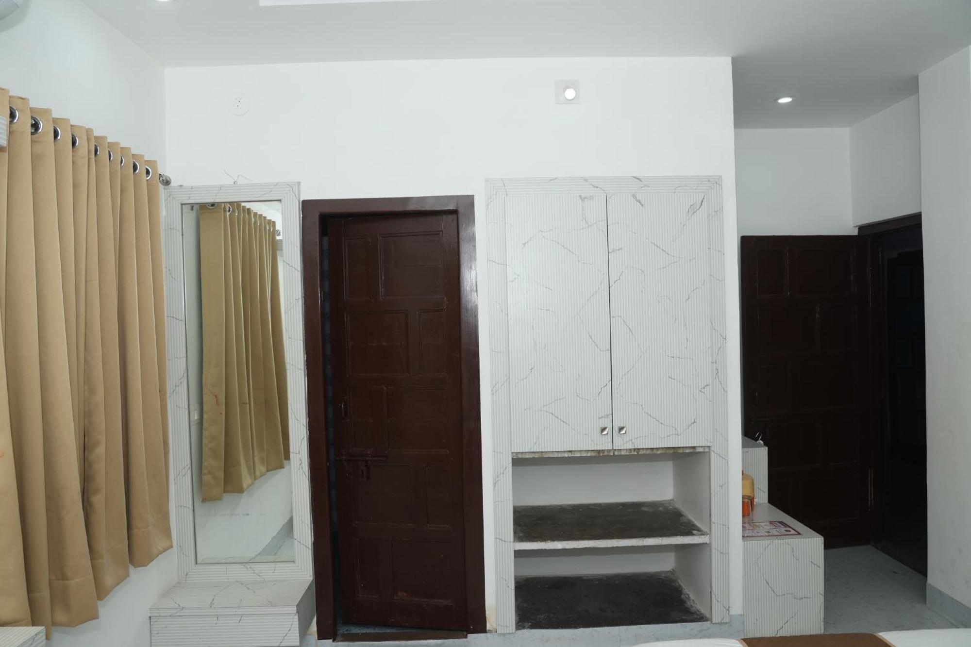 Devdarshan Hotel & Restaurant Udaipur Eksteriør billede