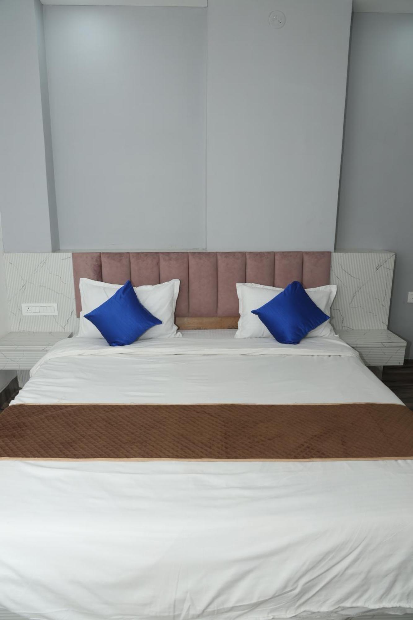 Devdarshan Hotel & Restaurant Udaipur Eksteriør billede