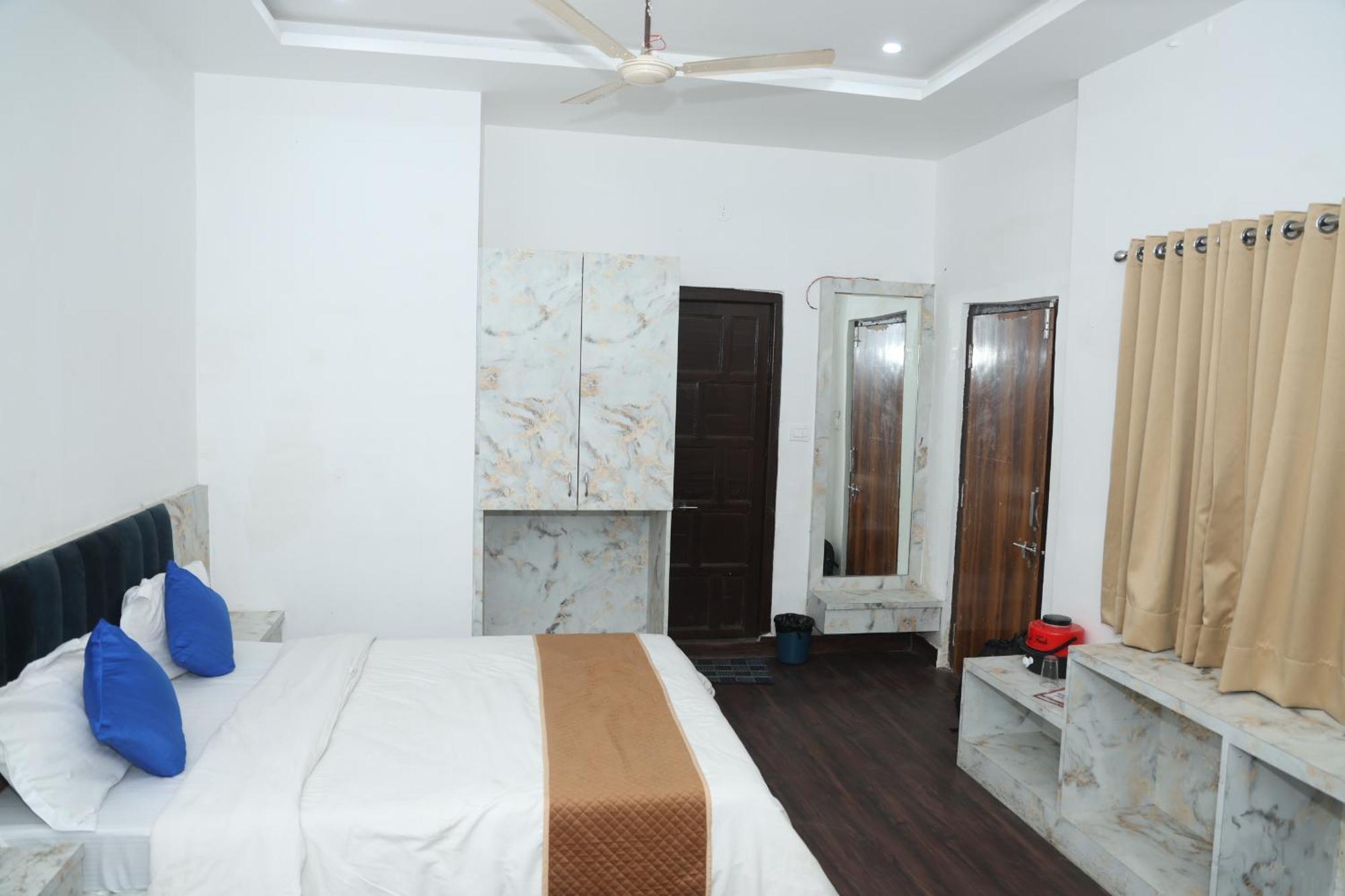 Devdarshan Hotel & Restaurant Udaipur Eksteriør billede